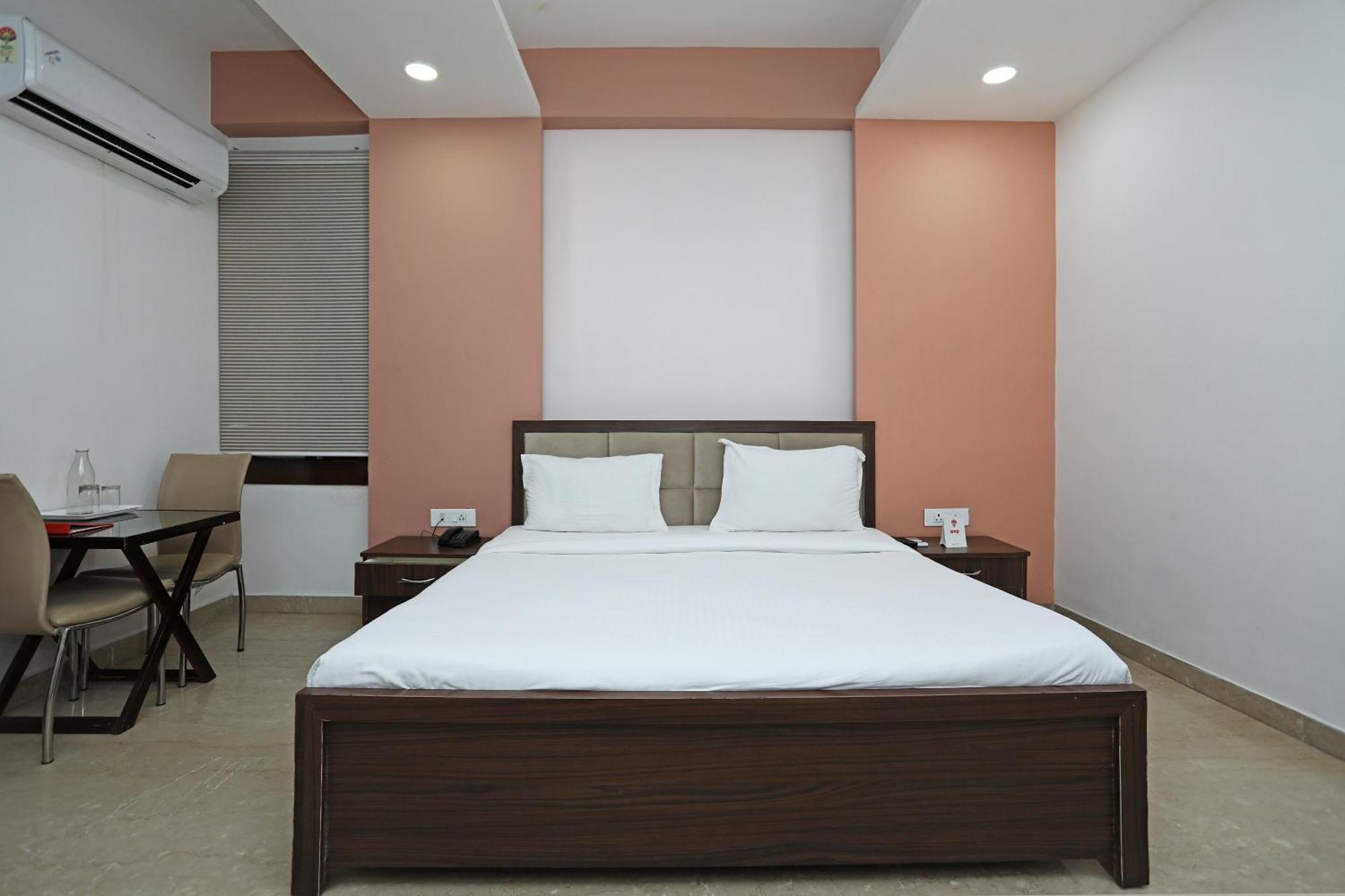 Hotel O Sainik Inn ลัคเนา ภายนอก รูปภาพ
